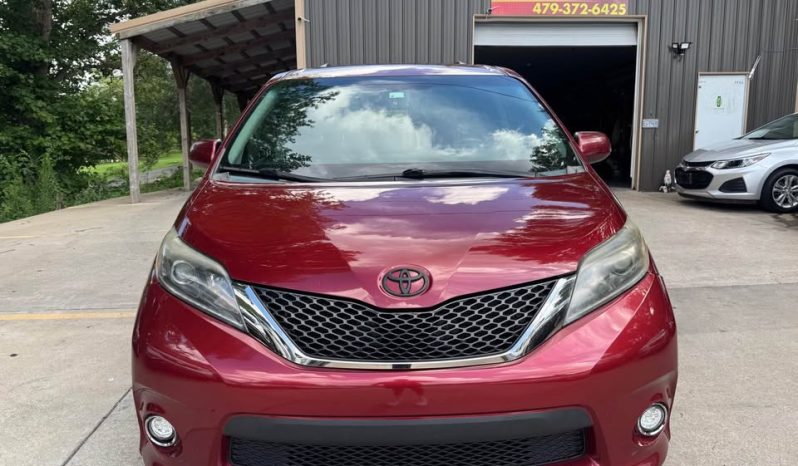 2015 Toyota sienna SE Premium Minivan 4D full