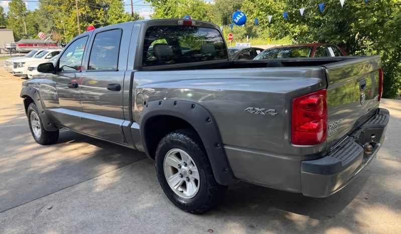 2011 Dodge Dakota crew cab Big Horn/Lone Star 4D 5 1/4 ft full