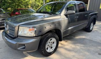 2011 Dodge Dakota crew cab Big Horn/Lone Star 4D 5 1/4 ft full