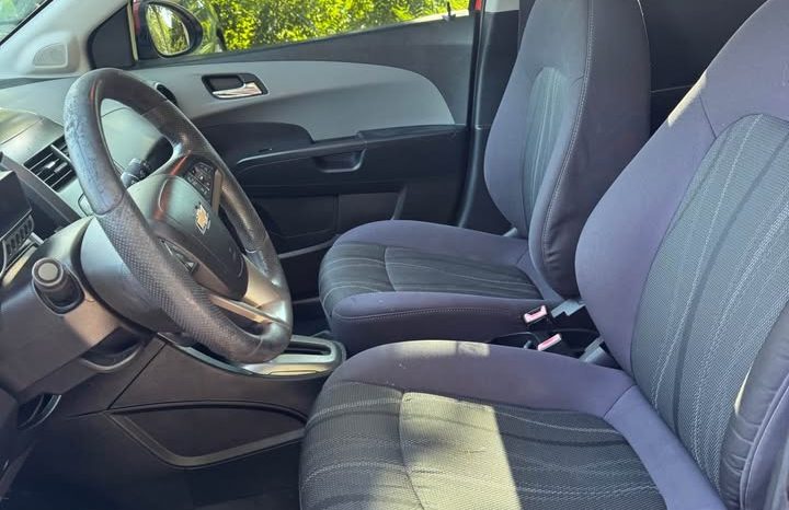 2012 Chevrolet Sonic LT Hatchback 4D full