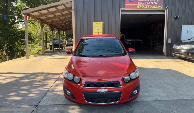 2012 Chevrolet Sonic LT Hatchback 4D full