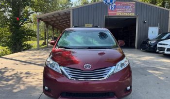 2017 Toyota sienna XLE Minivan full