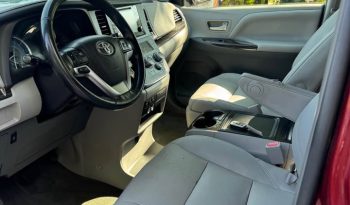 2017 Toyota sienna XLE Minivan full