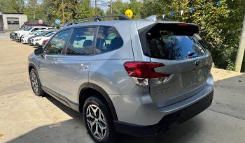 2021 Subaru forester Premium Sport Utility 4D full