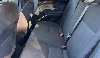 2016 Ford focus SE Sedan 4D full