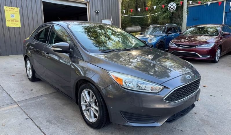 2016 Ford focus SE Sedan 4D full
