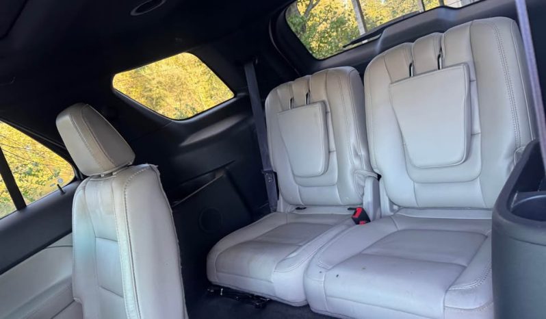 2013 Ford explorer XLT Sport SUV 4D full