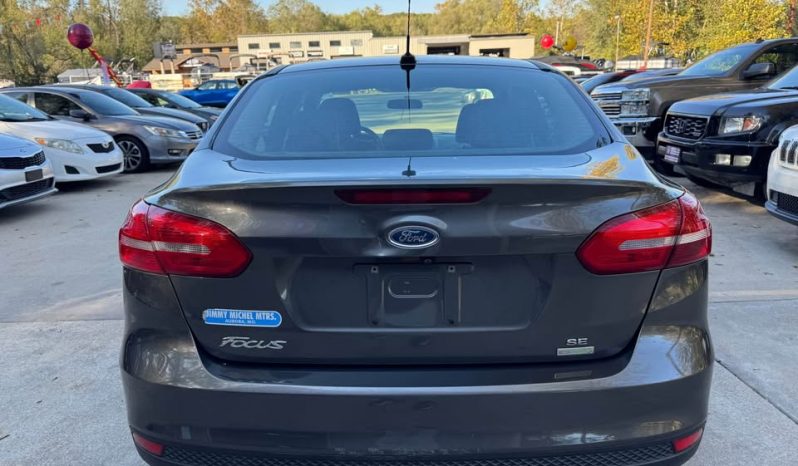 2016 Ford focus SE Sedan 4D full