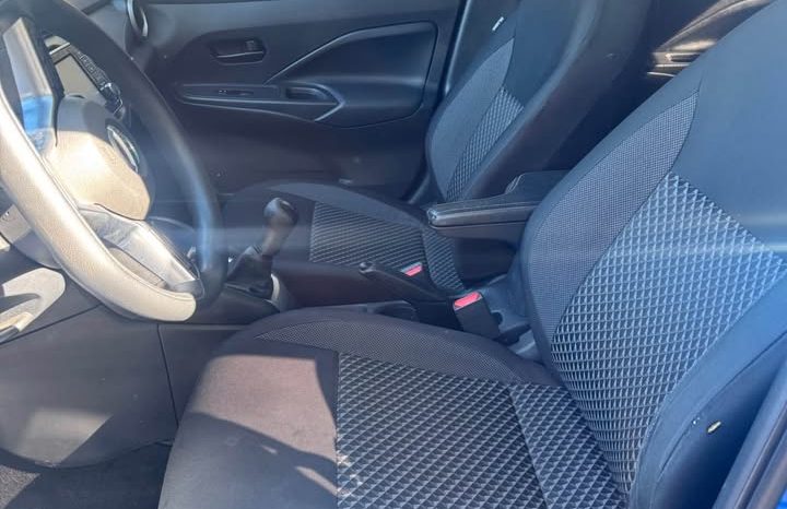 2020 Nissan versa S Sedan 4D full