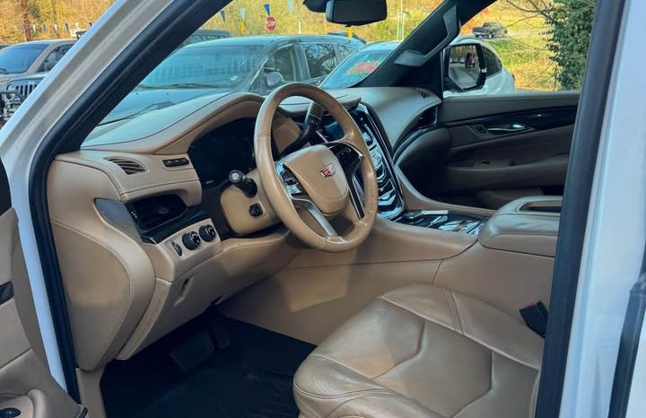 2019 Cadillac Escalade ESV full