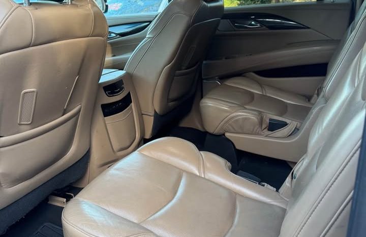 2019 Cadillac Escalade ESV full