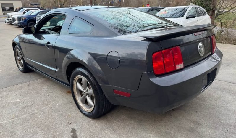 2007 Ford mustang Deluxe Coupe 2D full
