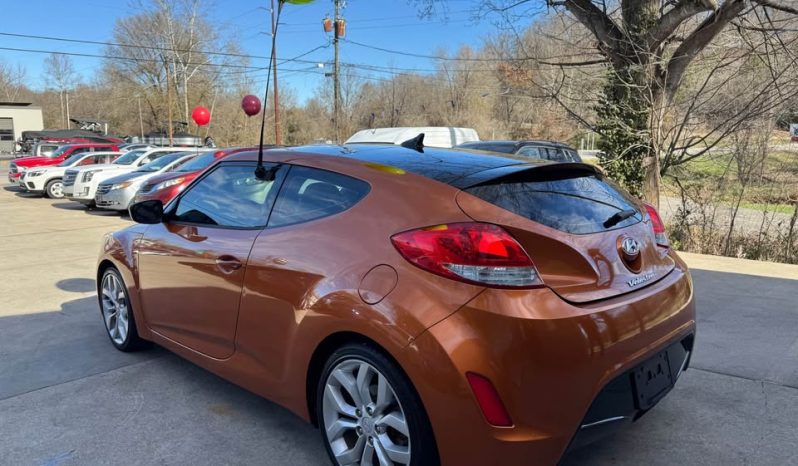 2013 Hyundai Veloster Coupe 3D full