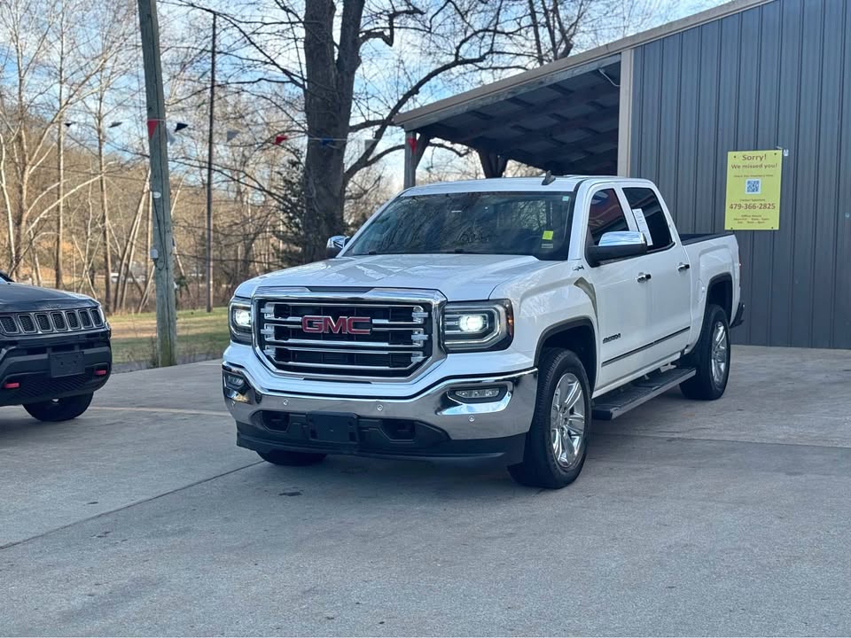 2017 GMC Sierra 1500 SLT's photo