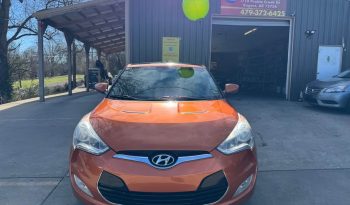 2013 Hyundai Veloster Coupe 3D full
