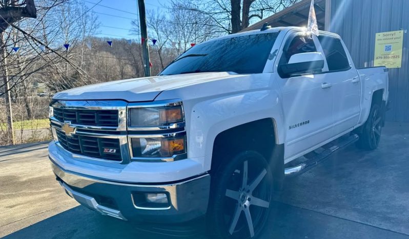 2015 Chevrolet Silverado (classic) 1500 crew cab LT Pickup 4D 5 3/4 ft full