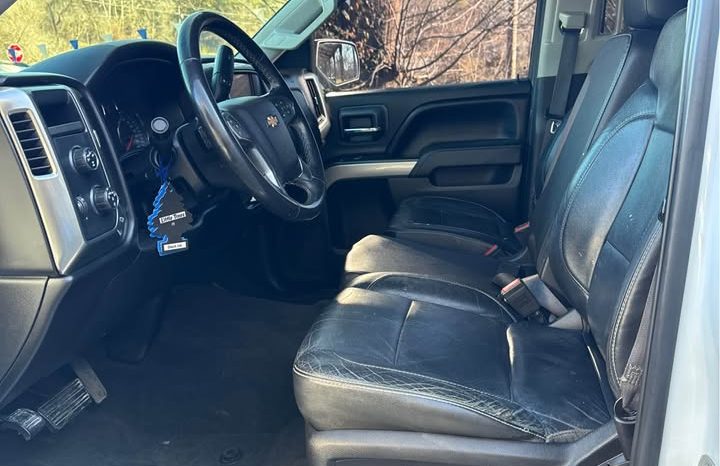 2015 Chevrolet Silverado (classic) 1500 crew cab LT Pickup 4D 5 3/4 ft full