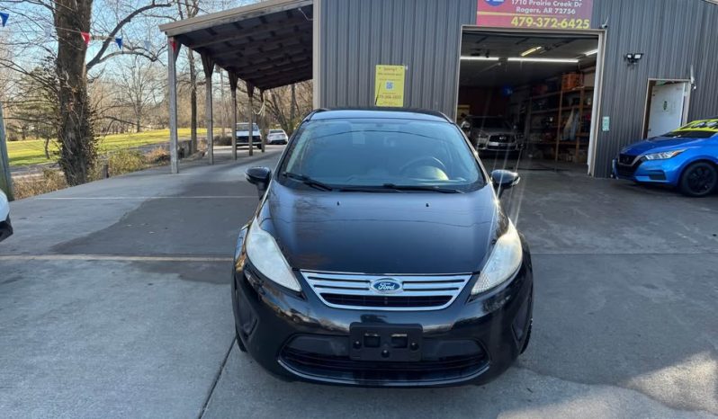 2013 Ford fiesta SE Sedan 4D full