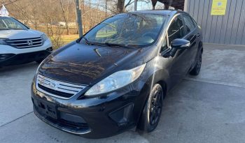 2013 Ford fiesta SE Sedan 4D full
