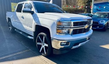 2015 Chevrolet Silverado (classic) 1500 crew cab LT Pickup 4D 5 3/4 ft full