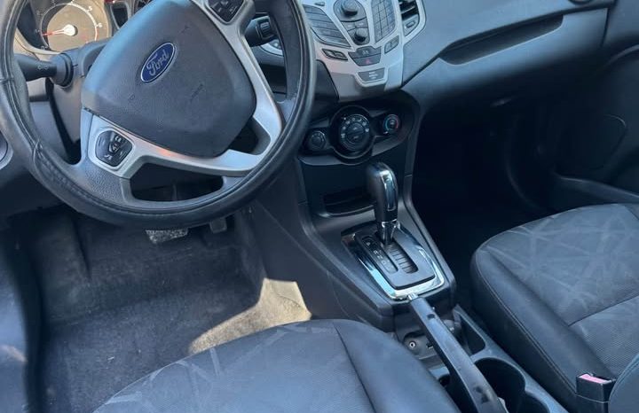 2013 Ford fiesta SE Sedan 4D full
