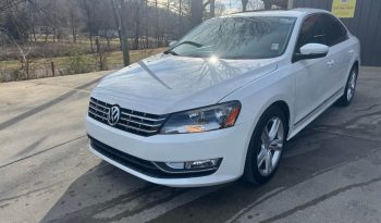 2015 Volkswagen Passat TDI Sedan 4D full