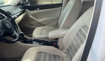 2015 Volkswagen Passat TDI Sedan 4D full