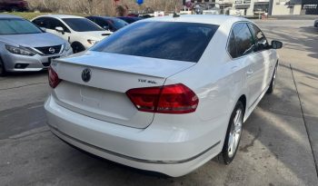 2015 Volkswagen Passat TDI Sedan 4D full