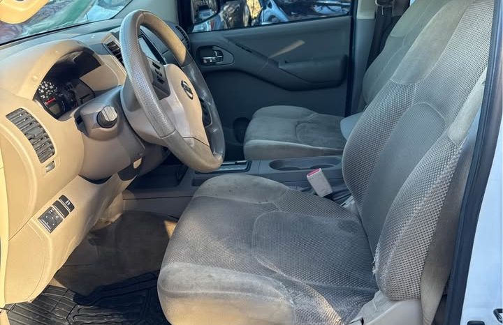 2012 Nissan frontier crew cab SV Pickup 4D 5 ft full