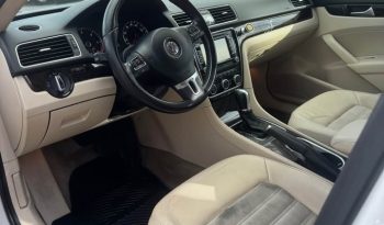2015 Volkswagen Passat TDI Sedan 4D full