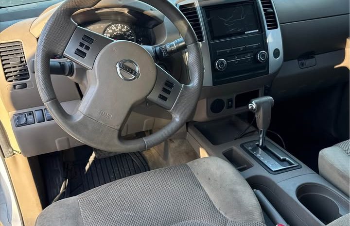 2012 Nissan frontier crew cab SV Pickup 4D 5 ft full