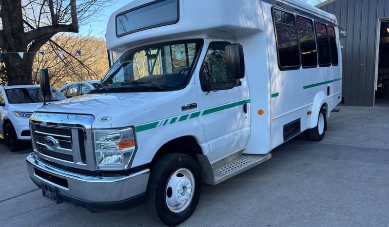 2017 Ford Econoline e350 super duty cutaway Van Cab-Chassis 2D full