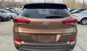 2016 Hyundai tucson SE Sport Utility 4D full