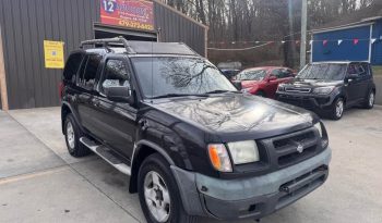 2001 Nissan Xterra XE Sport Utility 4D full