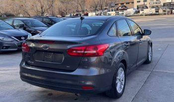 2019 Ford focus SE Sedan 4D full