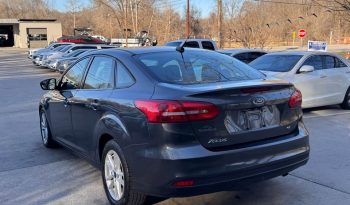 2019 Ford focus SE Sedan 4D full