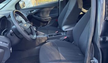 2019 Ford focus SE Sedan 4D full