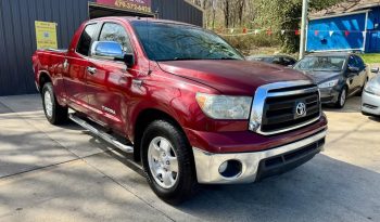 2010 Toyota tundra crewmax Pickup 4D 5 1/2 ft full