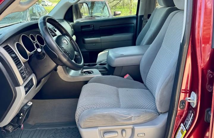 2010 Toyota tundra crewmax Pickup 4D 5 1/2 ft full