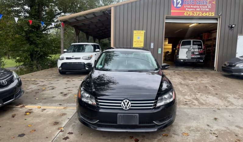 2013 Volkswagen passat 1.8T SEL Premium Sedan 4D full