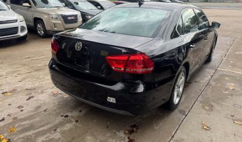 2013 Volkswagen passat 1.8T SEL Premium Sedan 4D full