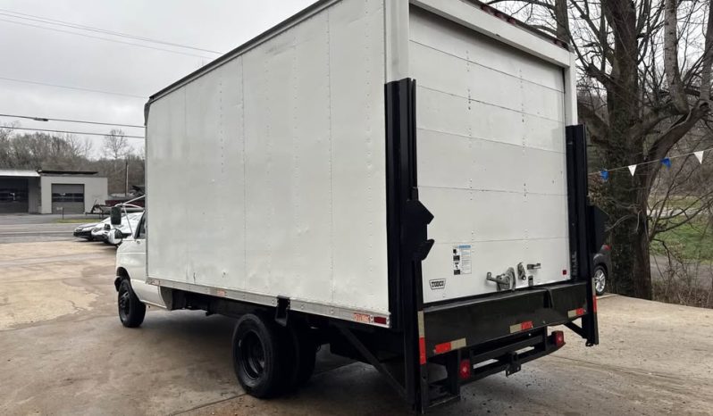 2000 Ford e350 super duty cutaway Cutaway Van 2D full