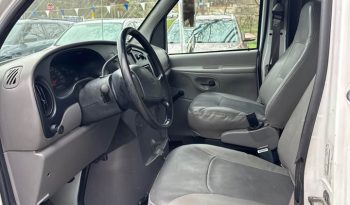 2000 Ford e350 super duty cutaway Cutaway Van 2D full
