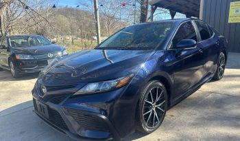 2021 Toyota camry SE Sedan 4D full