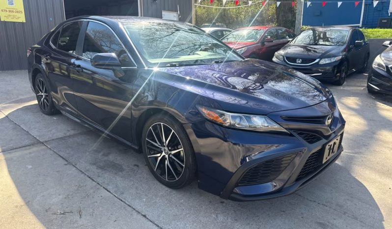 2021 Toyota camry SE Sedan 4D full