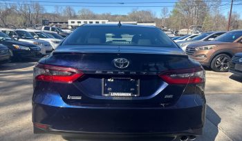 2021 Toyota camry SE Sedan 4D full