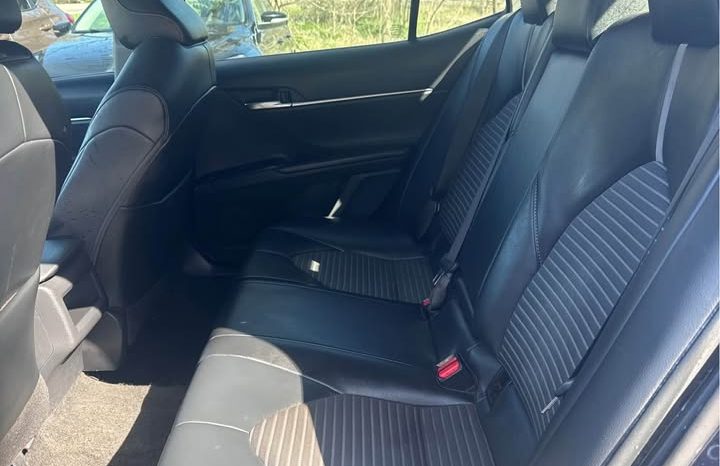 2021 Toyota camry SE Sedan 4D full