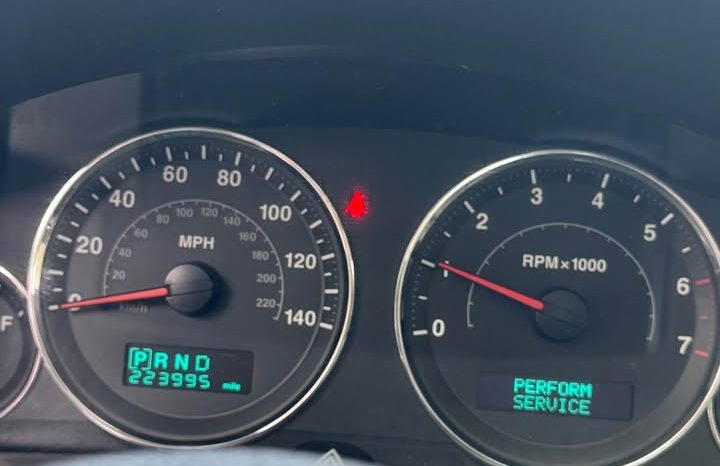 2007 Jeep commander Sport Utility 4D full