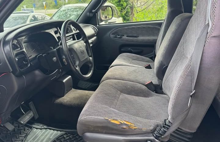 2001 Dodge ram 1500 SLT Pickup 4D 5 1/2 ft full