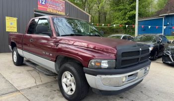 2001 Dodge ram 1500 SLT Pickup 4D 5 1/2 ft full